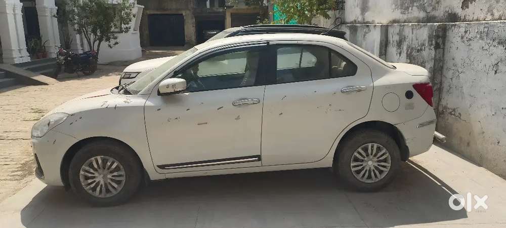 दूसरी गाड़ीलेनी है
