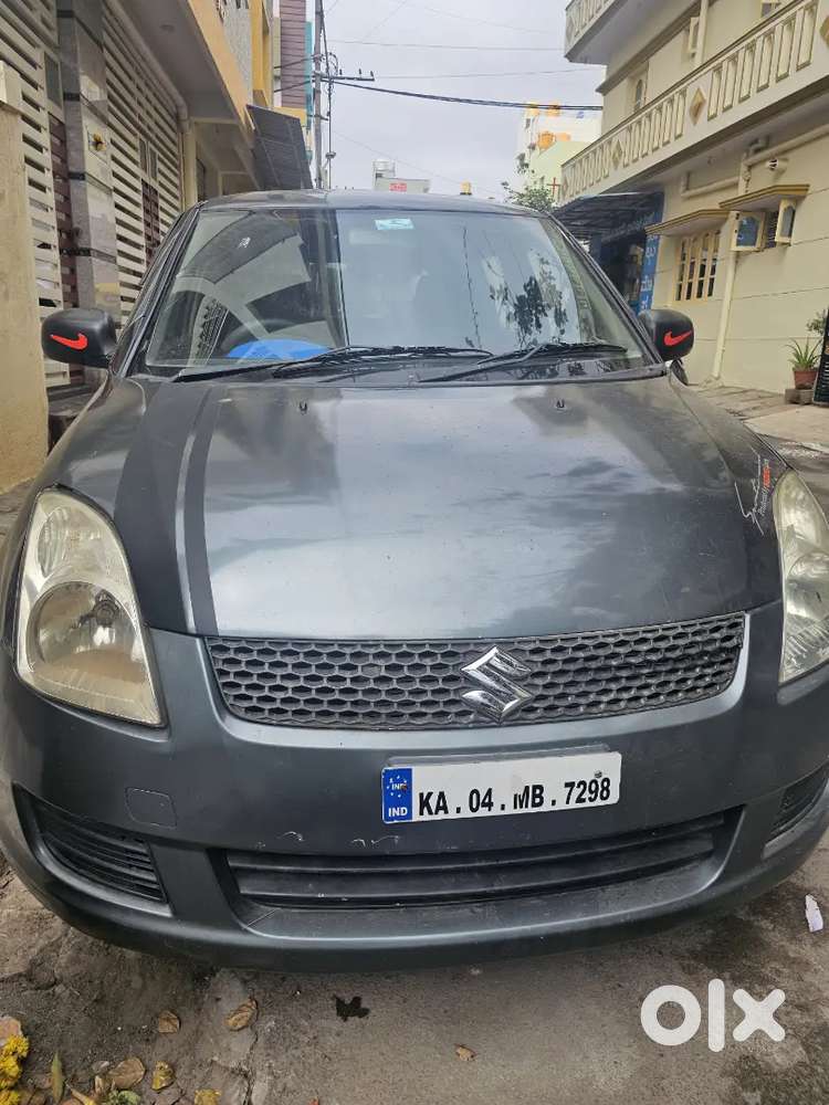 Maruti Swift 2005 (petrol)  5th Owner  Direct Sale