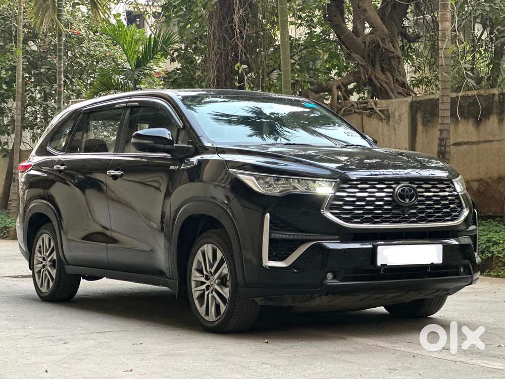 Toyota Innova Hycross 2.0 Zx Hybrid 7 Str, 2023, Petrol