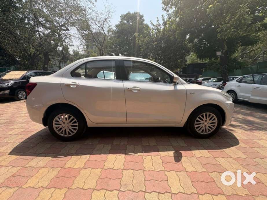Maruti Suzuki Dzire 1.2 Zxi Amt, 2018, Petrol