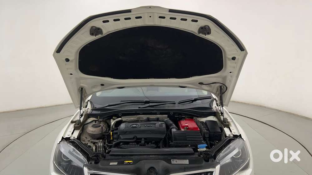 Skoda Superb [ ] 1.8 Style Tsi At, 2017, Petrol