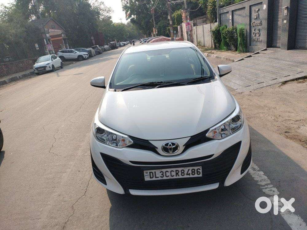 Toyota Yaris J Cvt, 2019, Petrol