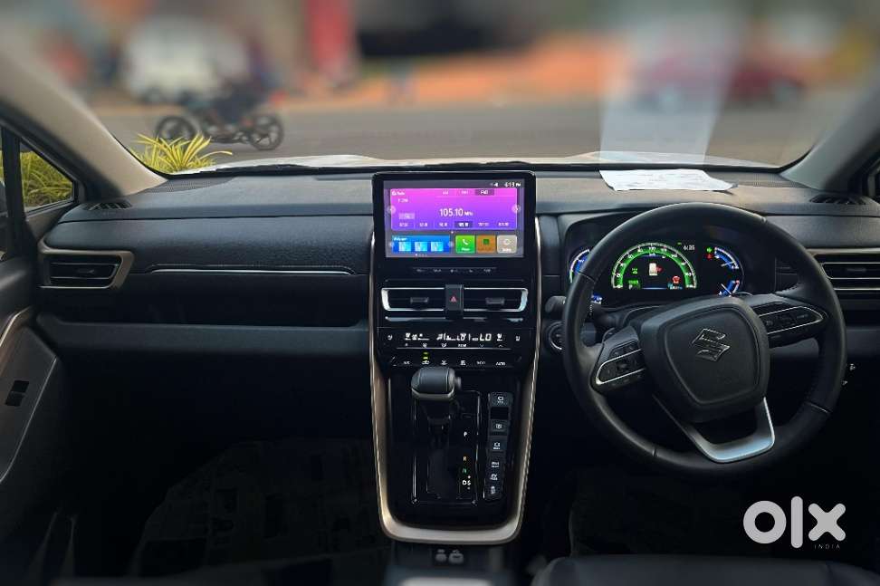 Maruti Suzuki Invicto, 2024, Petrol