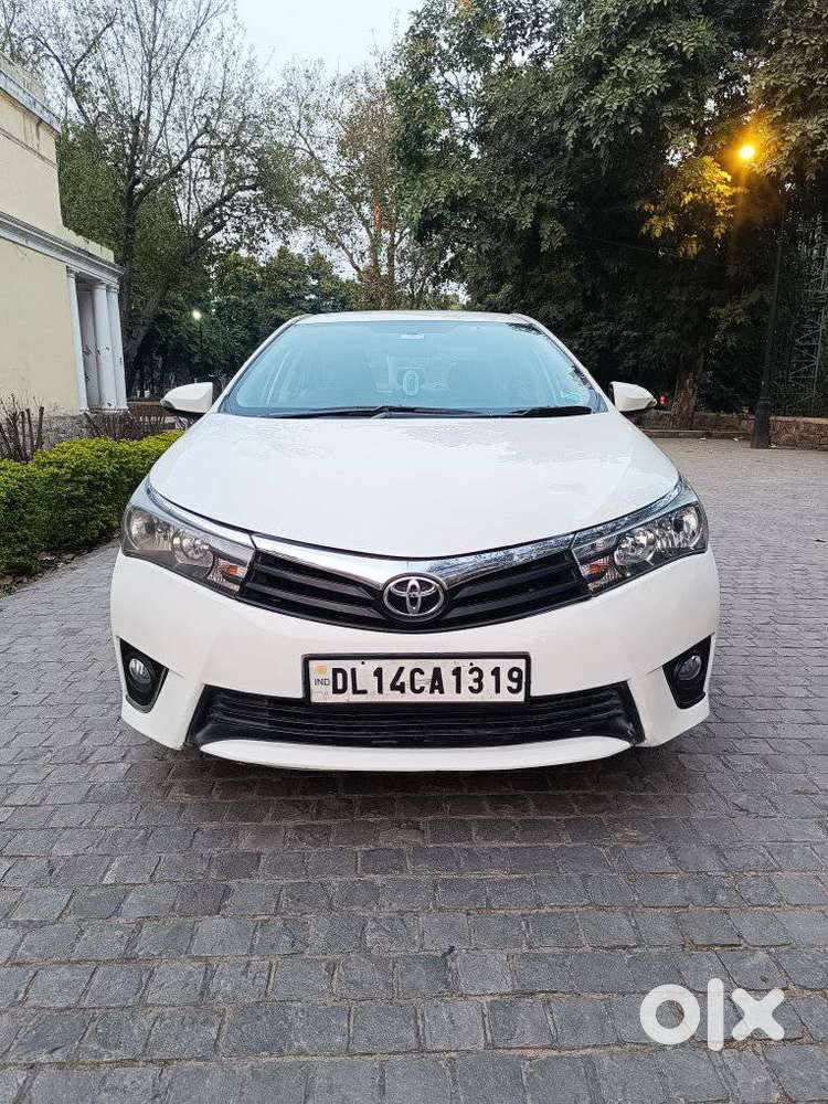 Toyota Corolla Altis J, 2015, Petrol