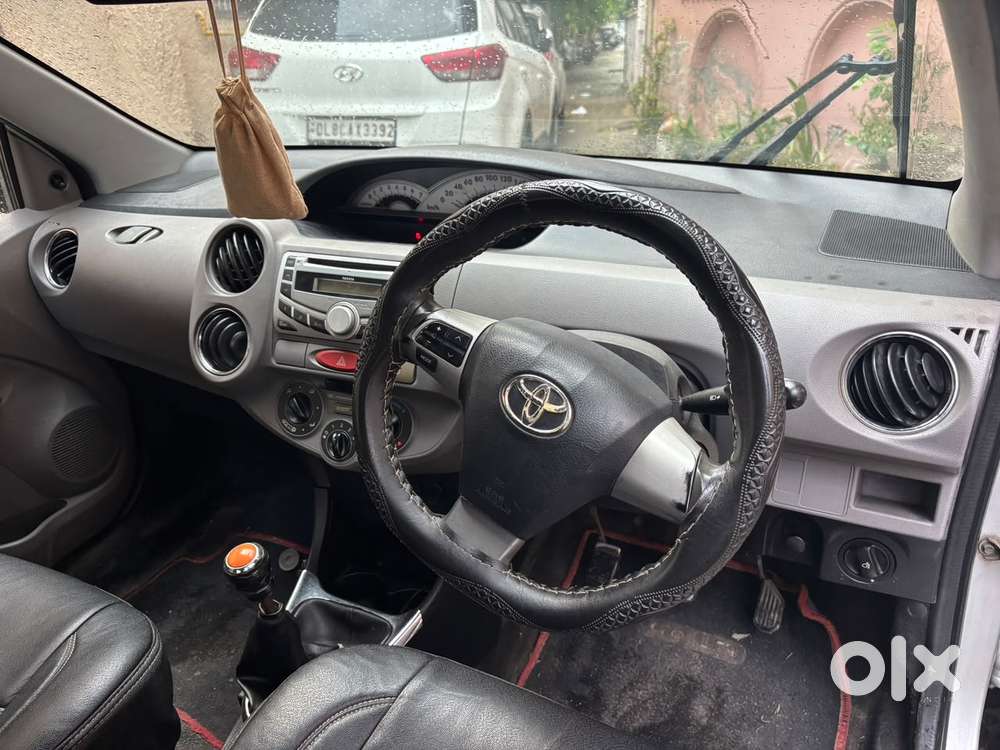 Toyota Etios Liva 1.2 Vx, 2012, Petrol