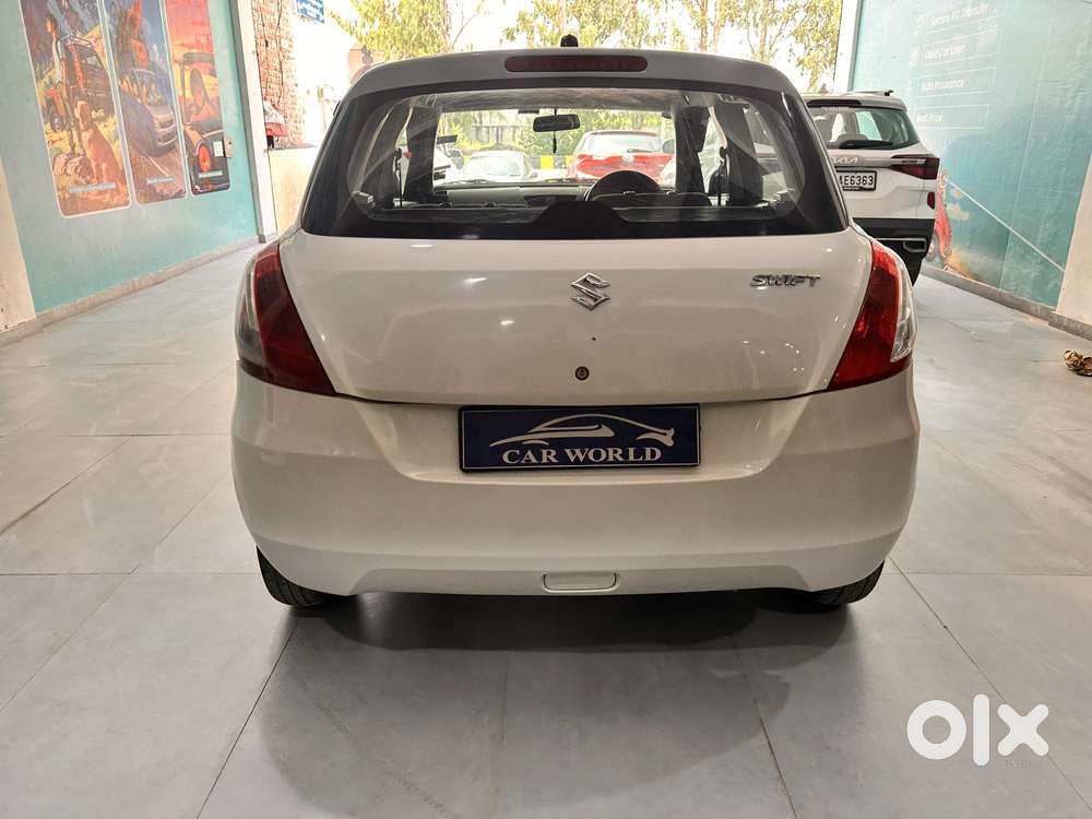 Maruti Suzuki Swift Lxi Option, 2011, Petrol