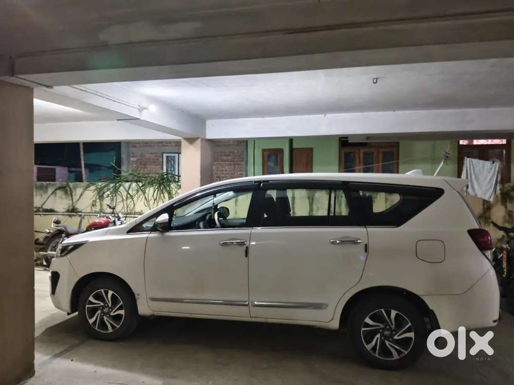 Toyota Innova Crysta Diesel 2022