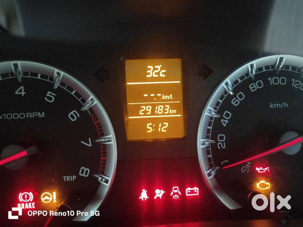 Maruti Suzuki Ertiga Zxi Plus Petrol, 2017, Petrol