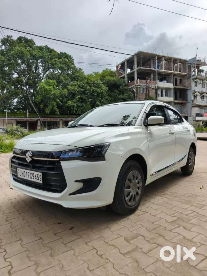 Maruti Suzuki Dzire 1.2 Vxi Amt, 2025, Petrol