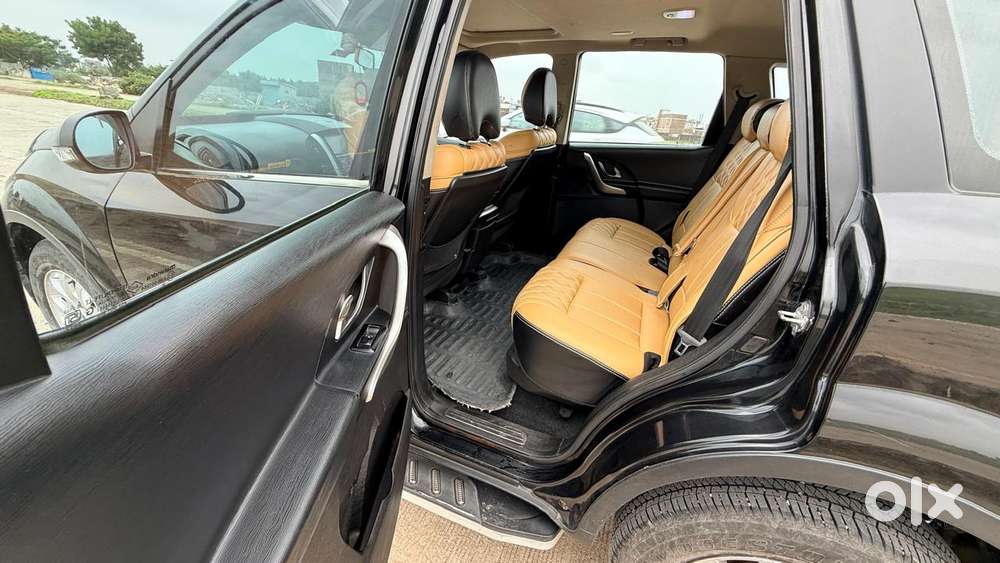 Mahindra Xuv500 W9 At 1.99, 2018, Diesel