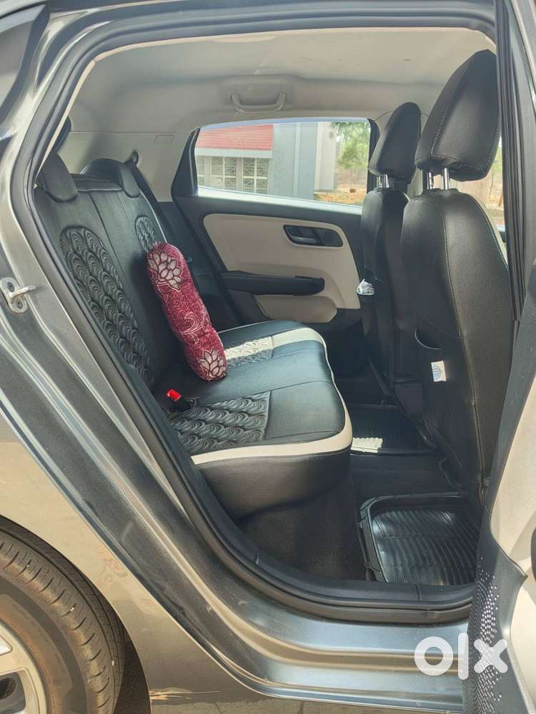 Tata Altroz 1.2 Xm 2024