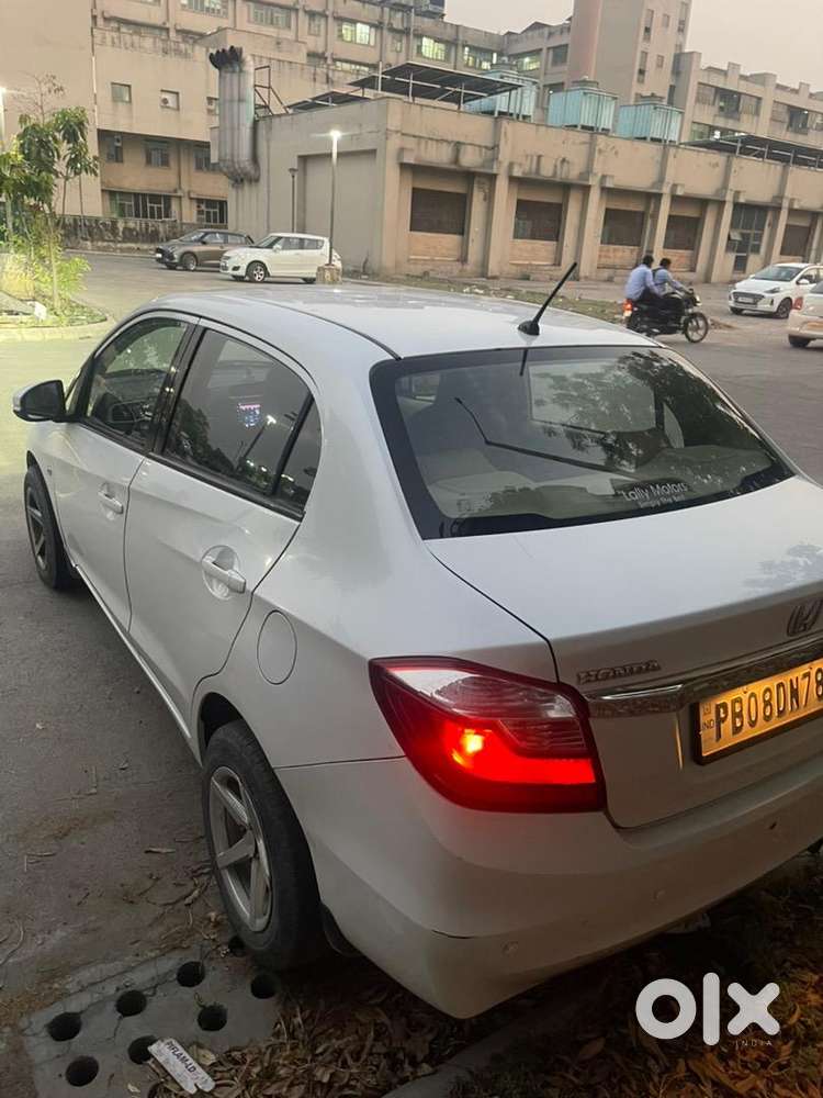 Honda Amaze 2017 Petrol Well Maintained Automatic