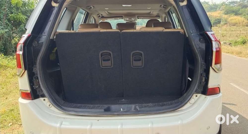 Mahindra Xuv500 W11 Option, 2019, Diesel