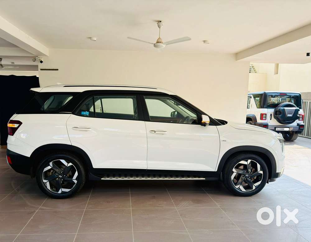 Hyundai Alcazar 2.0 Signature (o) Petrol At 6 Str, 2021, Petrol