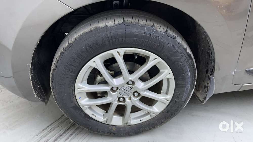 Maruti Suzuki Swift Amt Zxi, 2019, Petrol