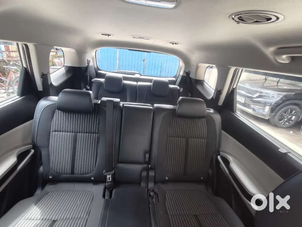 Kia Carens Prestige Plus