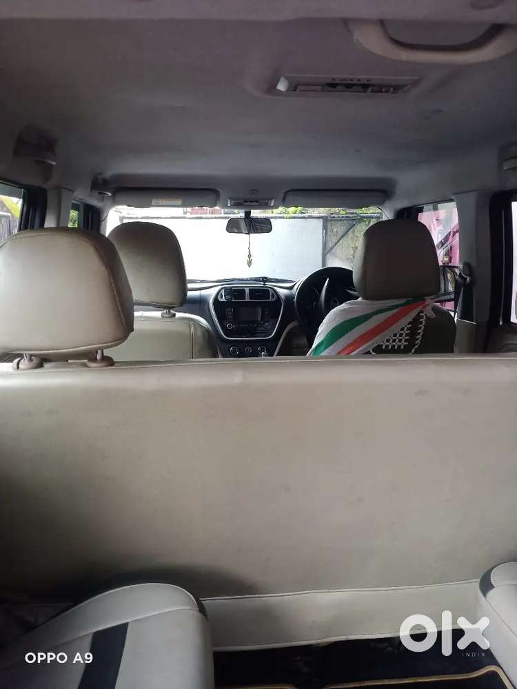 Mahindra Tuv 300 2016