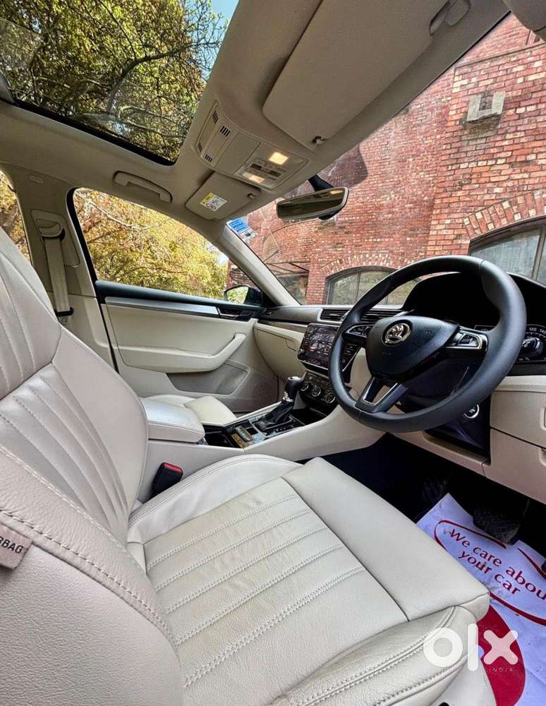 Skoda Superb Style 1.8 Tsi At, 2019, Petrol