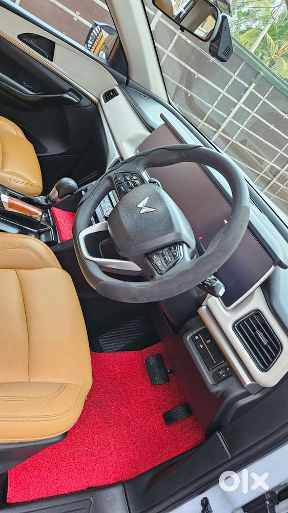 Mahindra Xuv700 2.2 Ax 7 Diesel At Str, 2015, Diesel