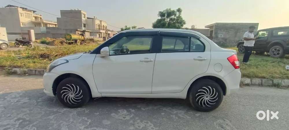 Maruti Suzuki Dzire 2017 Petrol 104633 Km Driven