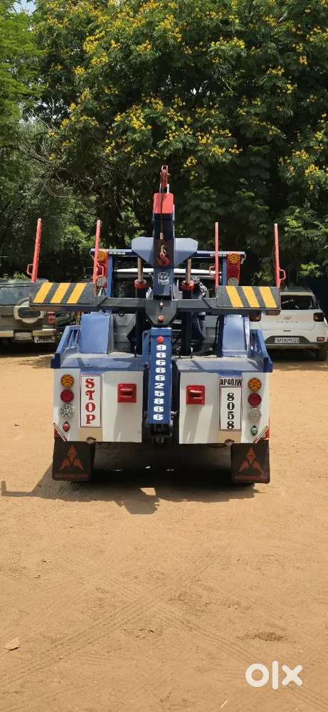 Tata Yodha Recovery Towing Vehicle 4 Livers Hydraulic System