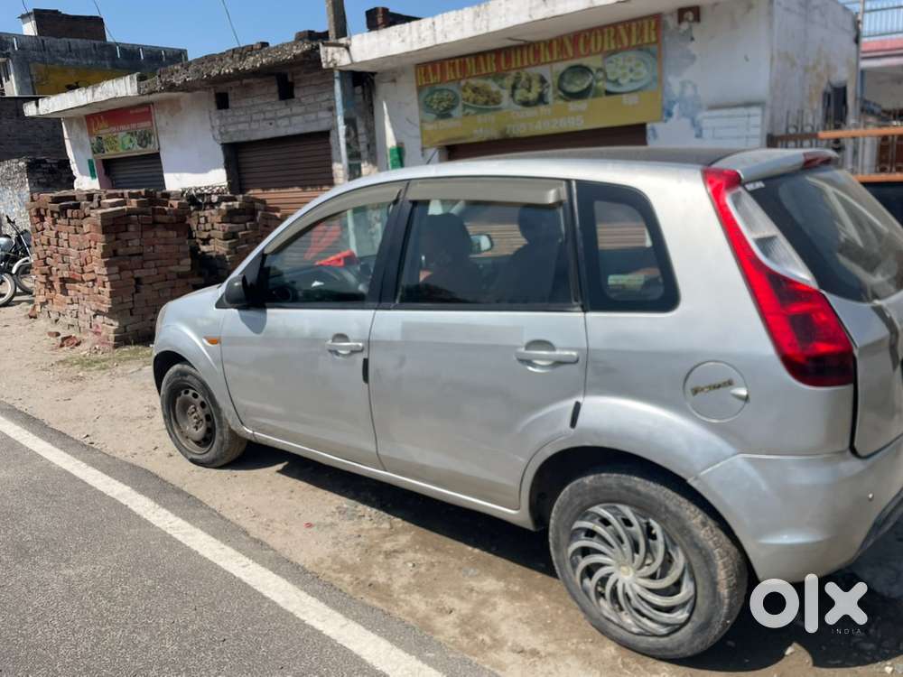 Ford Figo Petrol 2013