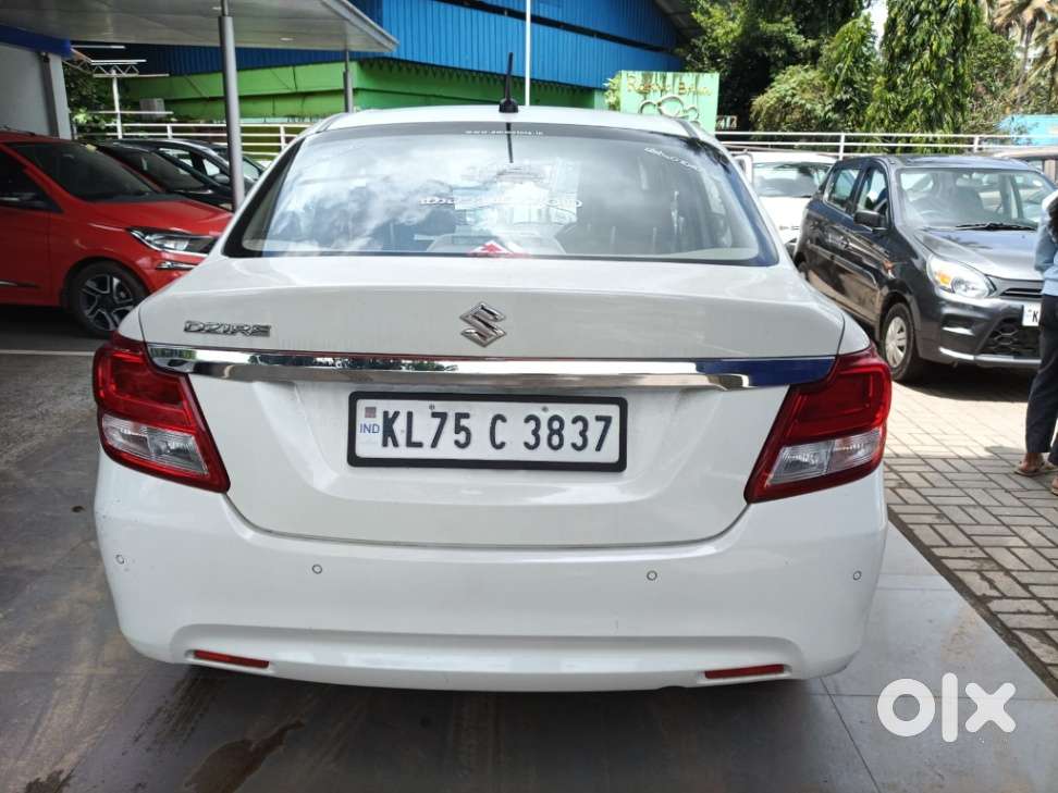 Maruti Suzuki Dzire 1.2 Vxi Amt, 2022, Petrol