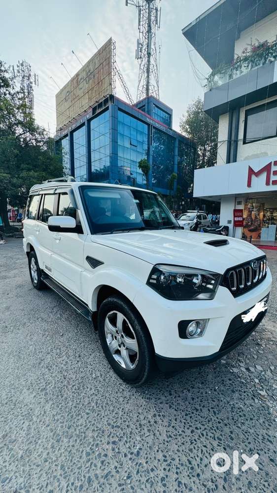 Mahindra Scorpio S11 Diesel 2018