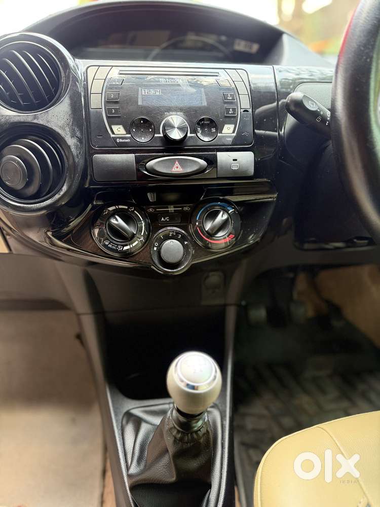 Toyota Etios Liva 1.4 Vd Dual Tone, 2017, Petrol