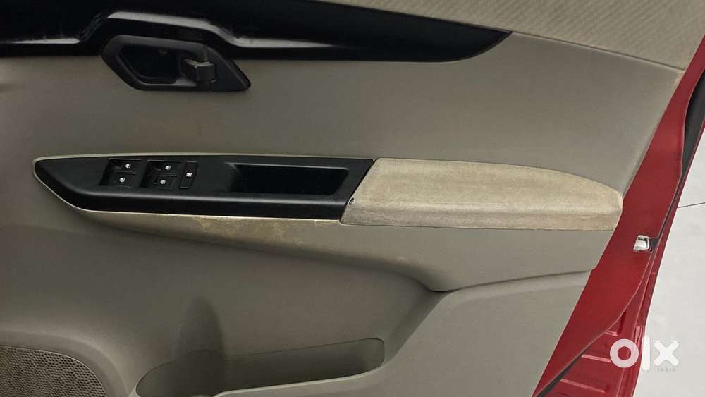 Mahindra Kuv 100 2016-2017 Mfalcon G80 K6 5str, 2015, Petrol