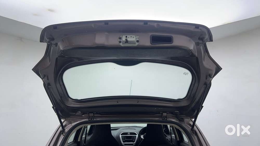 Tata Tiago 1.2 Revotron Xt, 2017, Petrol