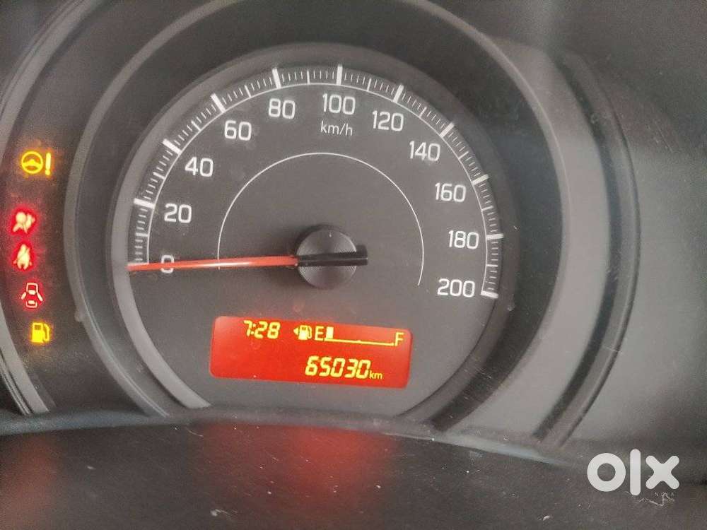 Maruti Suzuki Swift Vvt Lxi, 2021, Petrol