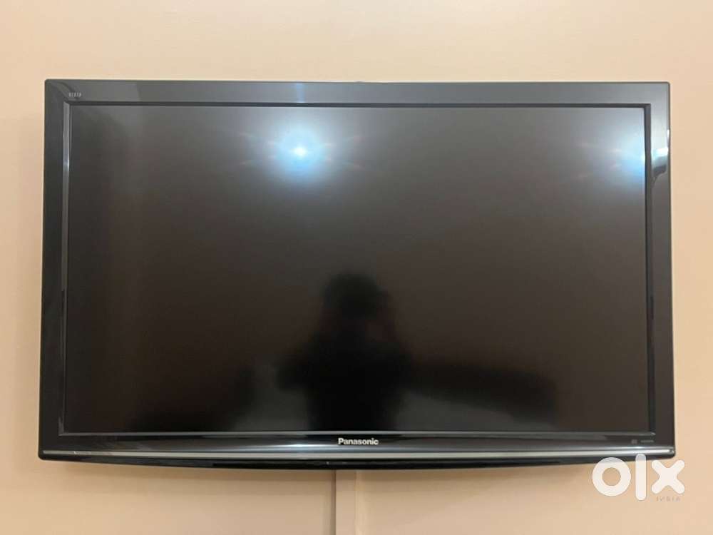 Panasonic Viera LCD Tv 42 inches