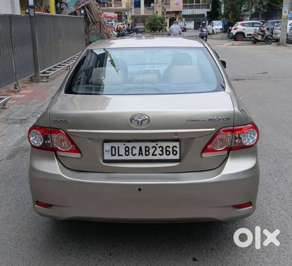Toyota Corolla Altis 1.8 J, 2013, Petrol