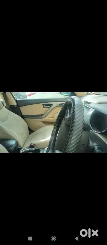 Hyundai New Elantra 2013 Diesel 118000 Km Driven