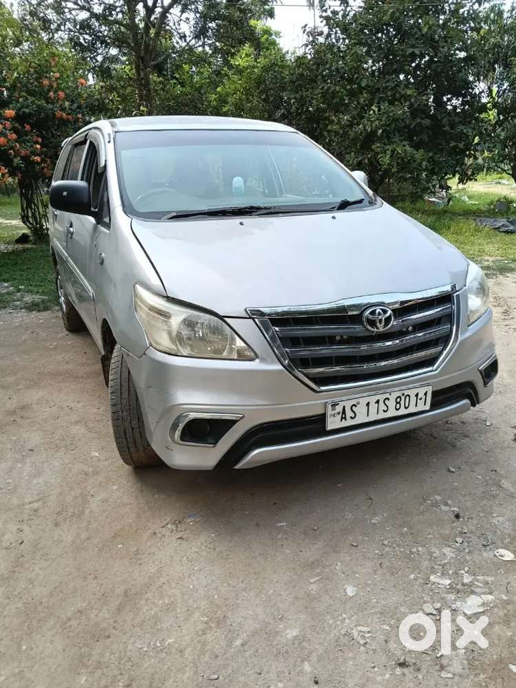 Toyota Innova Diesel 2.5 Manual 2011 In Tip Top Condition
