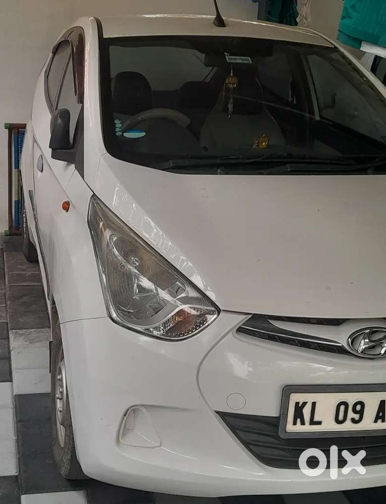 Hyundai Eon 2012 Petrol 70000 Km Driven