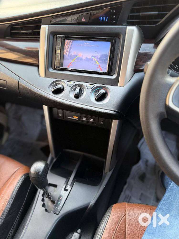 Toyota Innova Crysta 2.8 Gx At, 2017, Diesel