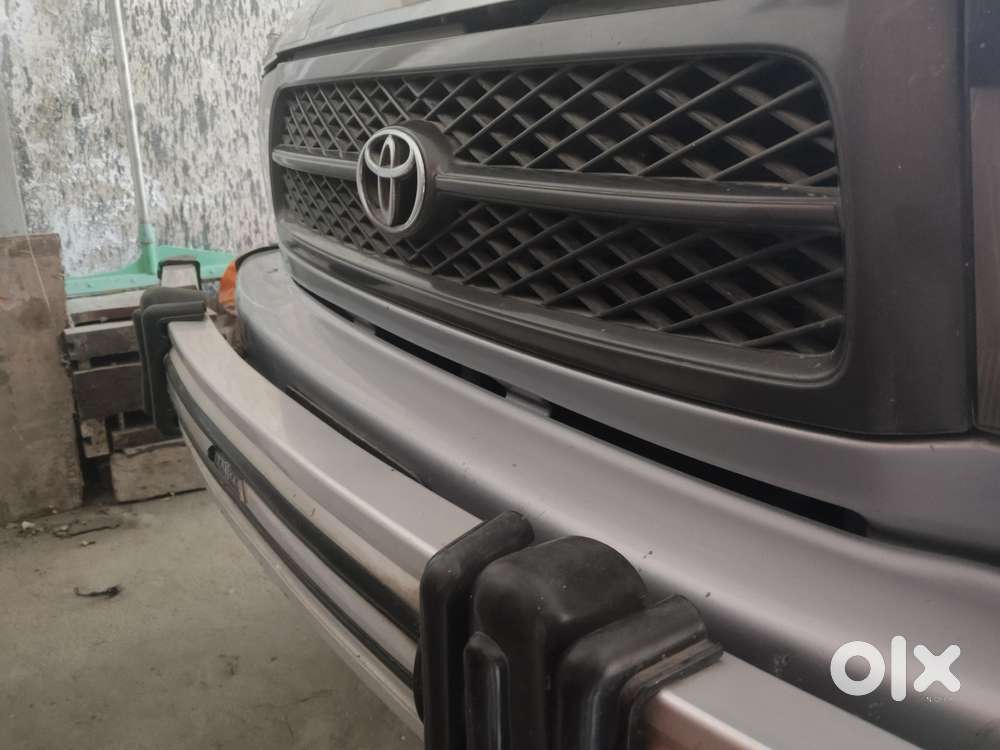 Toyota Qualis Gs 10-seater Diesel  2002  Single Owner  Well Maintai