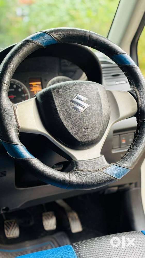 Maruti Suzuki Swift Vxi + Manual, 2013, Petrol