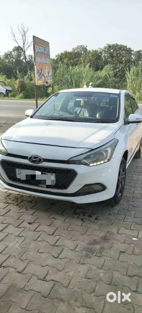 Hyundai I20 2018 August Petrol Well Maintained