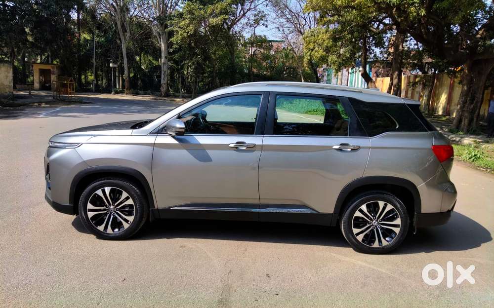 Mg Hector Plus Sharp Pro 1.5 Turbo Petrol Cvt 7 Str, 2023, Petrol