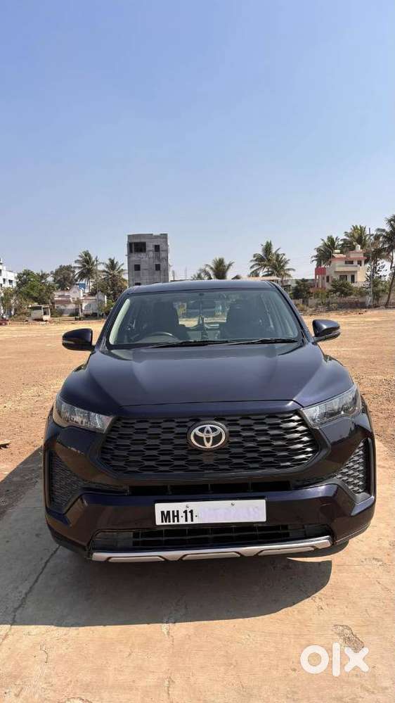 Toyota Innova Hycross, 2023, Petrol