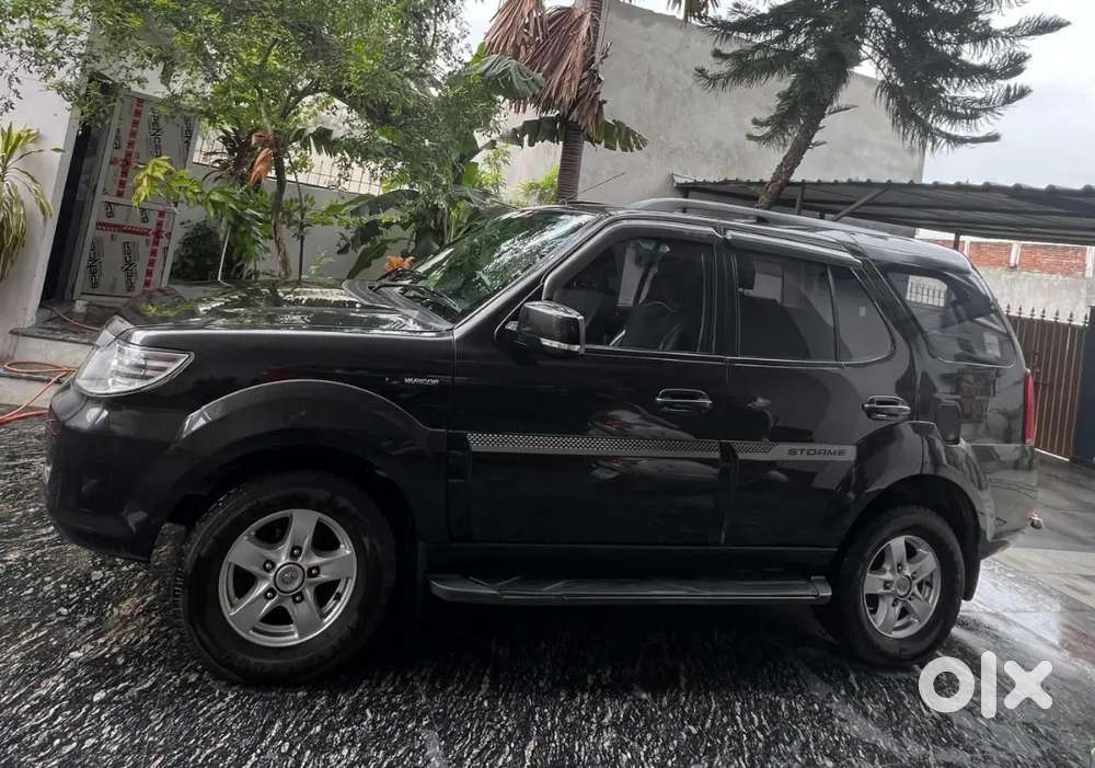 2016 Tata Safari Storme