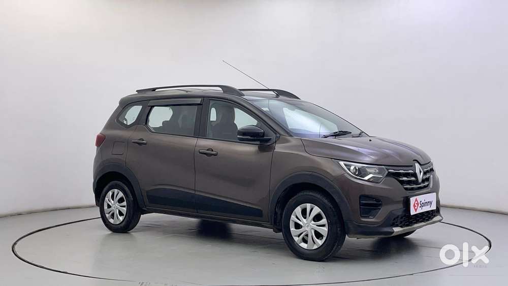 Renault Triber Rxt, 2022, Petrol
