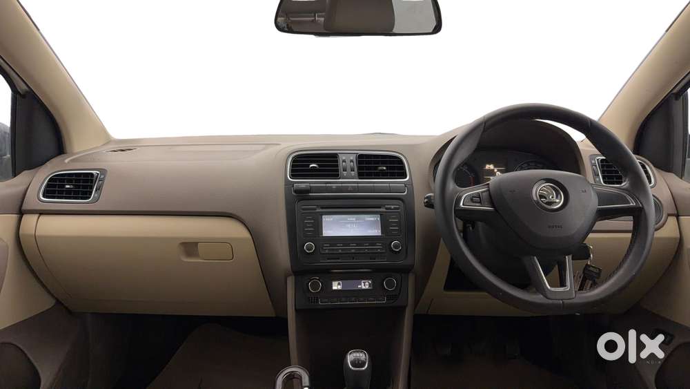 Skoda Rapid 1.6 Elegance Plus Mpi At, 2015, Petrol