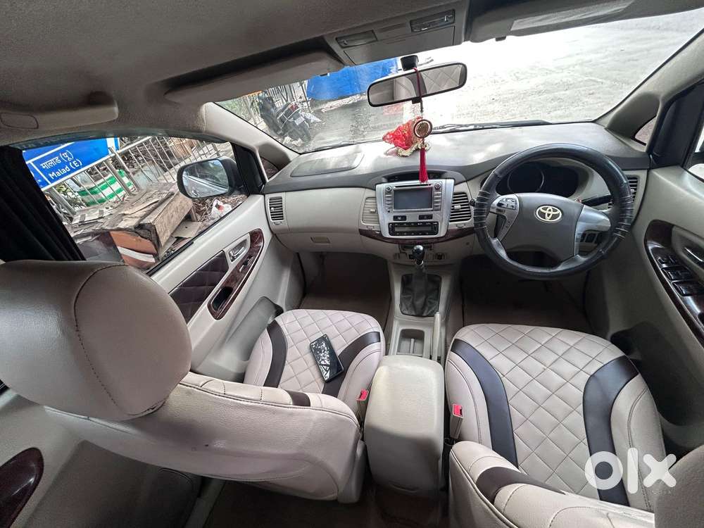 Toyota Innova 2.5 V 8 Str, 2013, Diesel