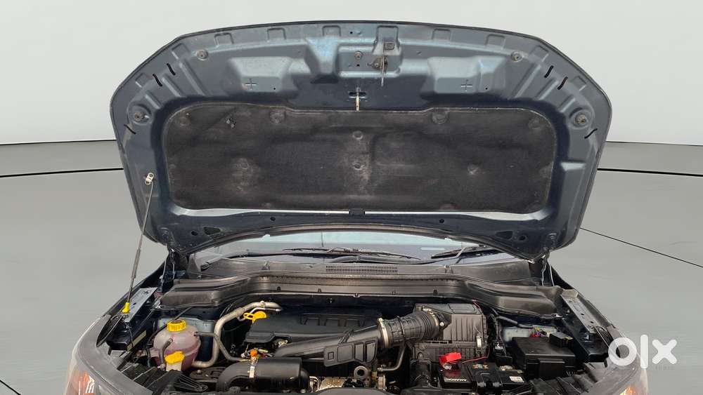 Mahindra Xuv300 1.2 W6 Amt Petrol, 2021, Petrol