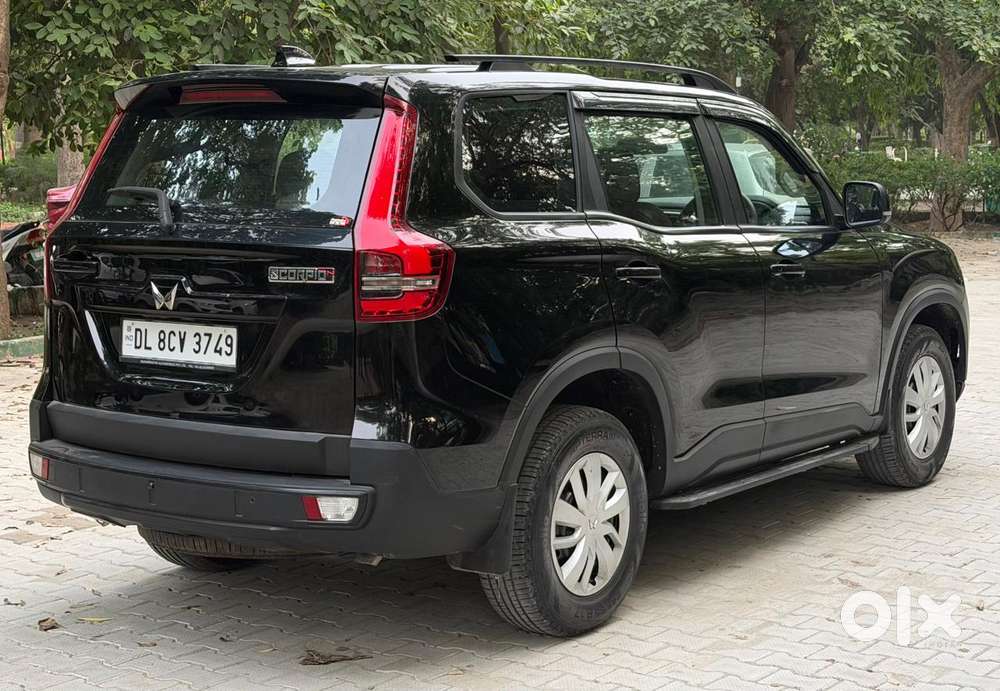 Mahindra Scorpio-n 2.0 Z4 Petrol Mt 7 Str, 2025, Petrol
