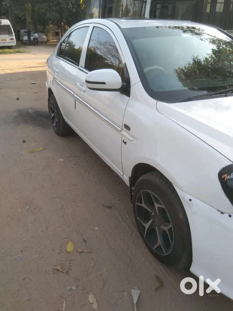 Hyundai Verna 2010 Cng & Hybrids 105000 Km Driven